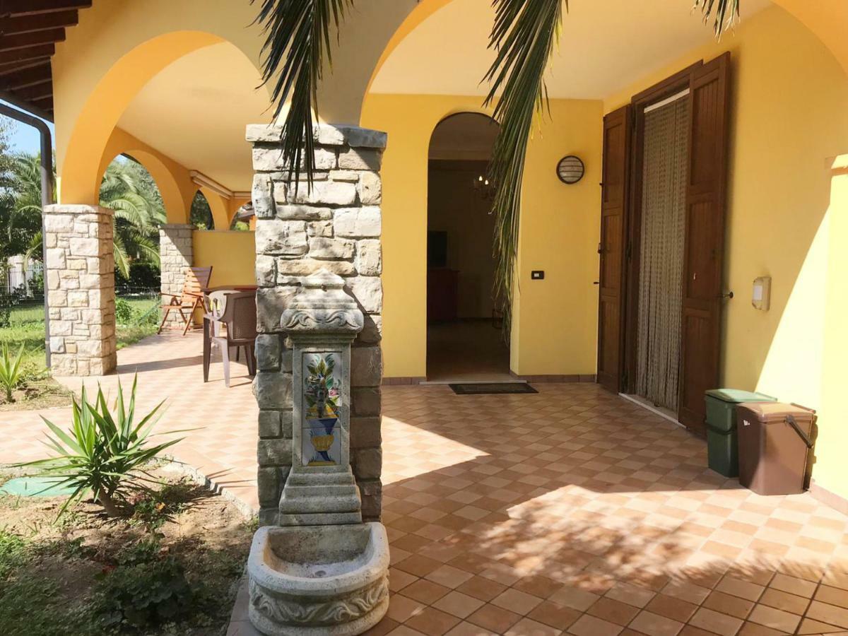 Villa The Sweet Rose With Pool Manerba del Garda Eksteriør billede