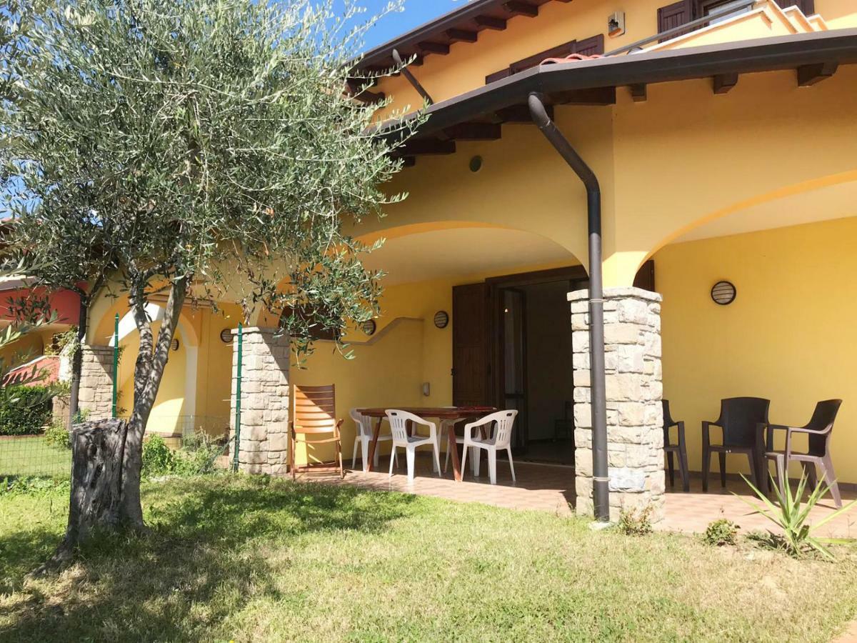 Villa The Sweet Rose With Pool Manerba del Garda Eksteriør billede