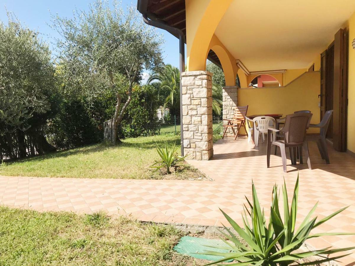 Villa The Sweet Rose With Pool Manerba del Garda Eksteriør billede