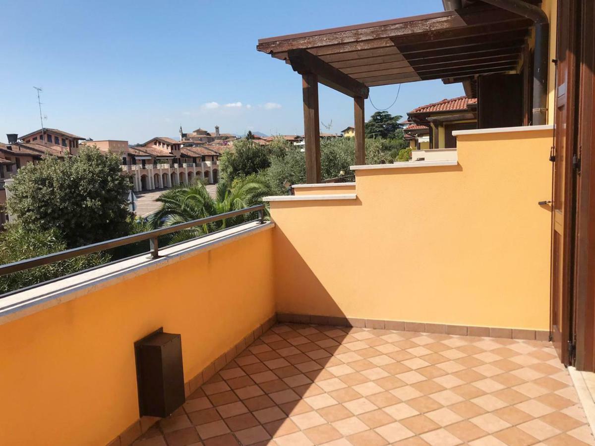 Villa The Sweet Rose With Pool Manerba del Garda Eksteriør billede