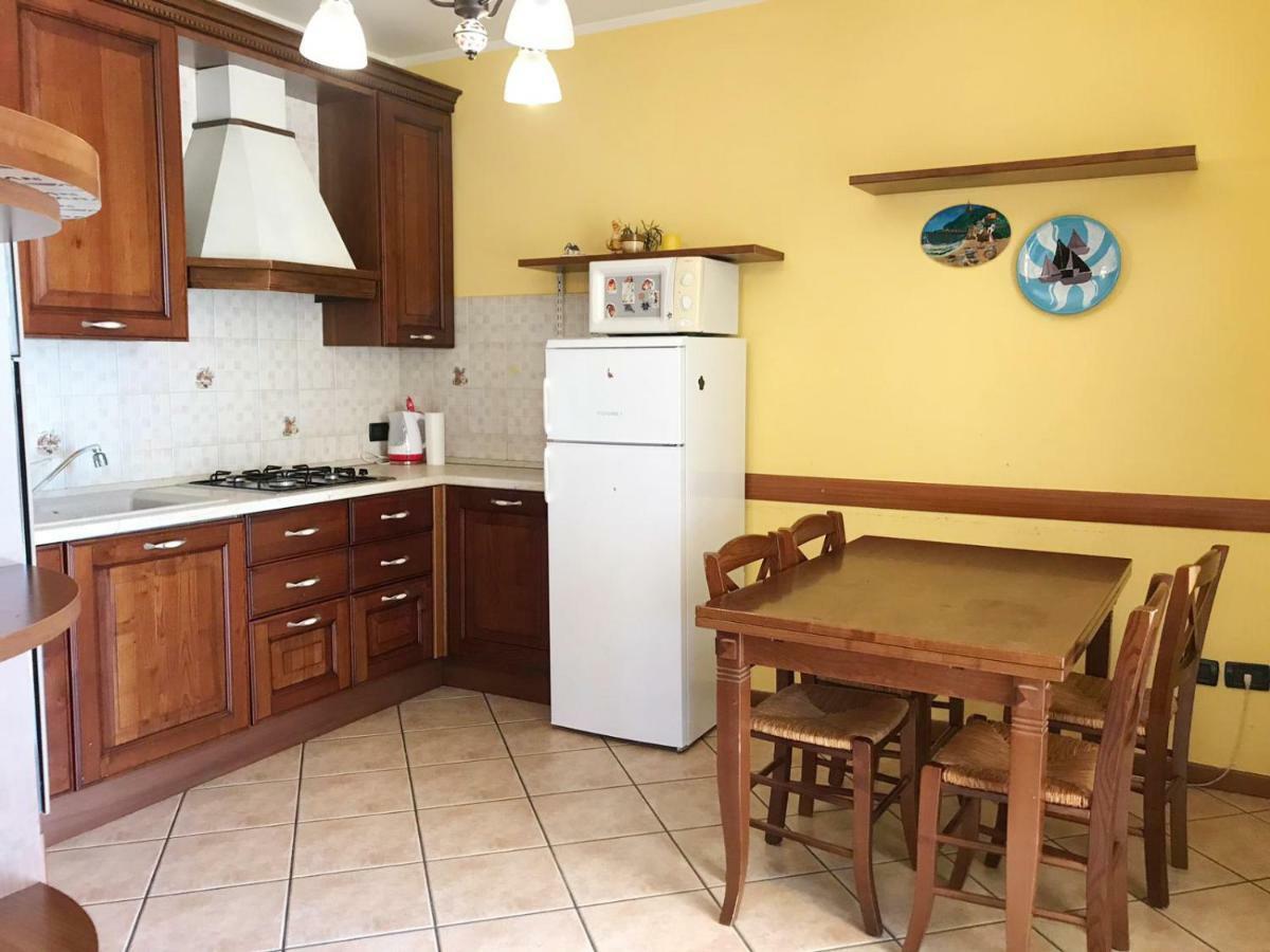 Villa The Sweet Rose With Pool Manerba del Garda Eksteriør billede