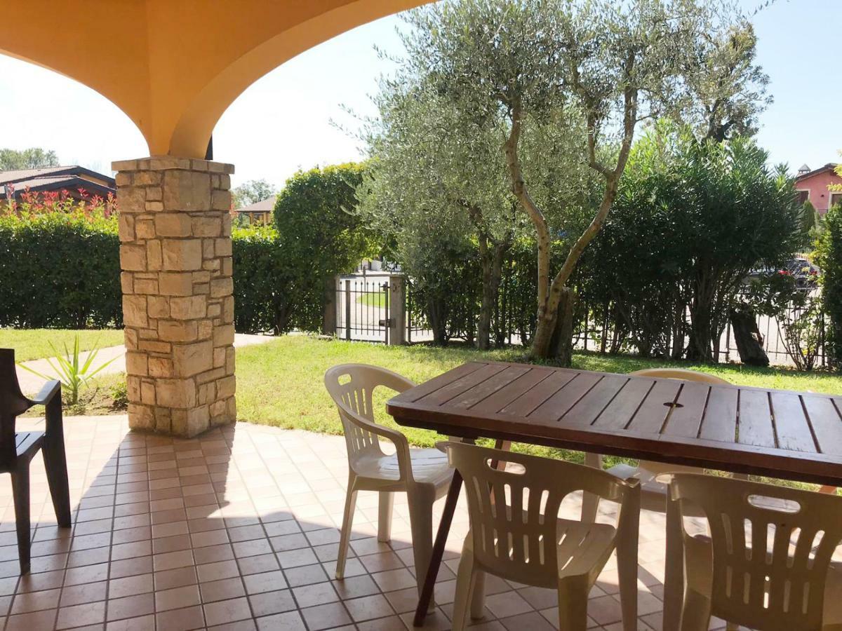 Villa The Sweet Rose With Pool Manerba del Garda Eksteriør billede